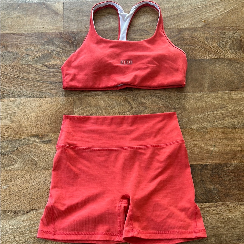 FLEO ribbed Sports Bra and Shorts Set